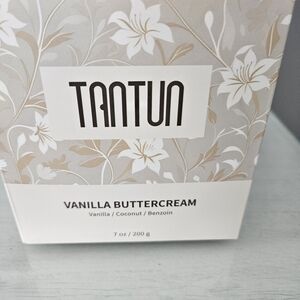 Trntun Vanilla Buttercream Candle